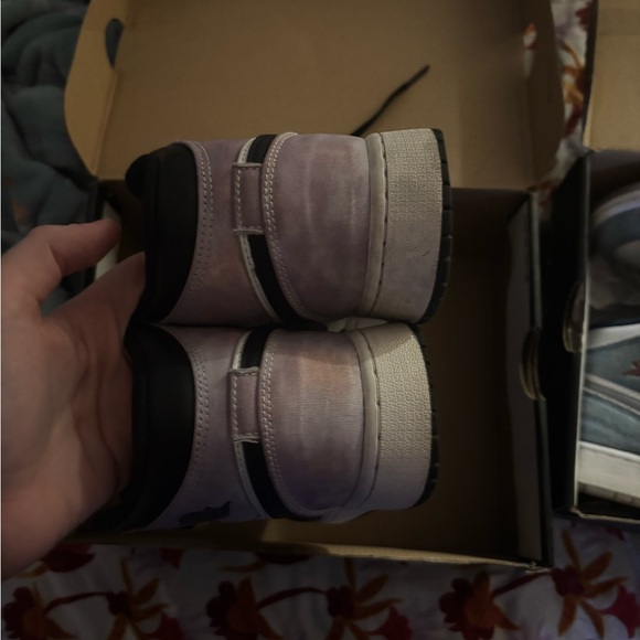 Air Jordan 1 Mid SE (GS) - Picture 4 of 7